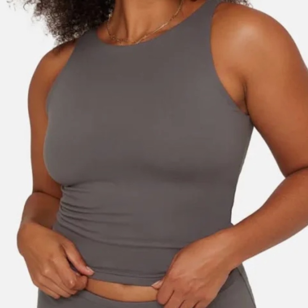 SET Active Formcloud City Top & Kylie Skirt in Graphite Size Small